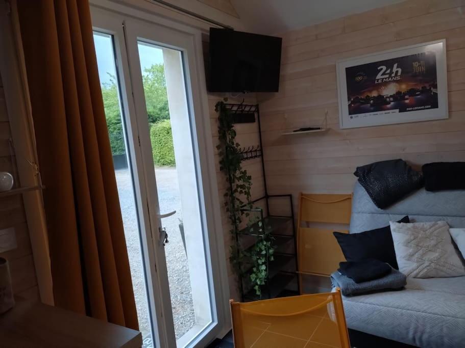Yvré-lʼÉvêque Joli Studio Mezzanine Proche Pole Europeen מראה חיצוני תמונה